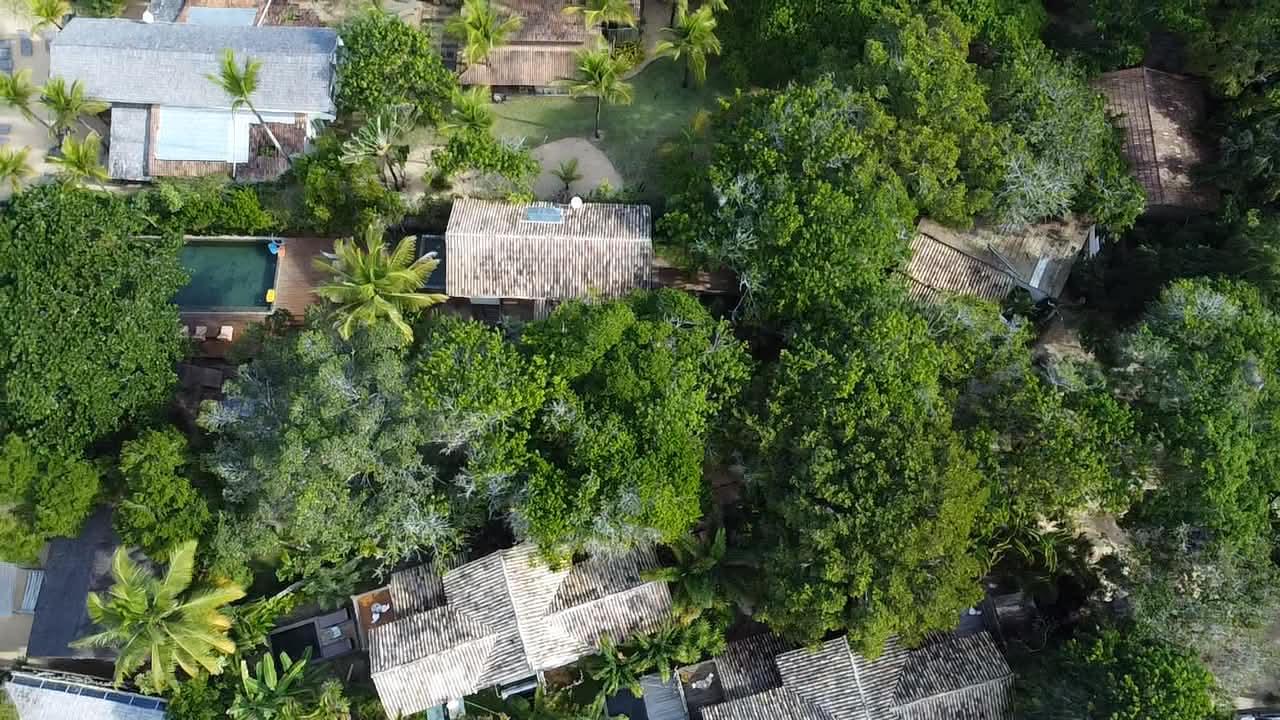 Villa Néra — materiais naturais